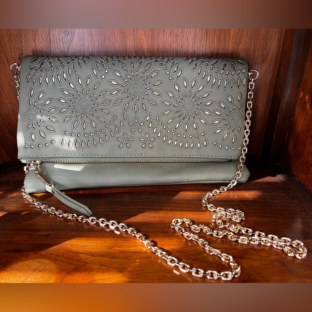 Urban Expressions Ellington Olive Green Chain Clutch Zipper Closure Snap Closure